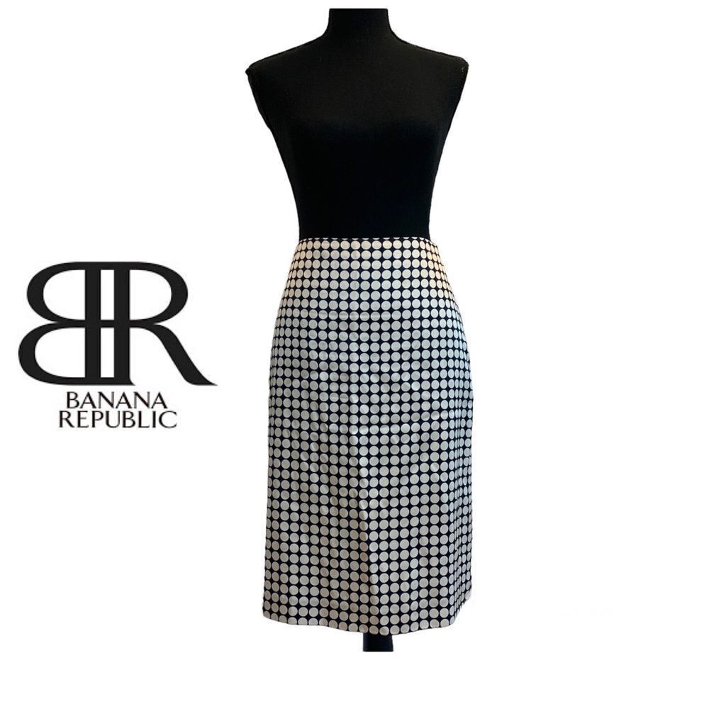 Banana Republic polka dot pencil skirt 100% silk Sz 2 Ivory white black🇨🇦